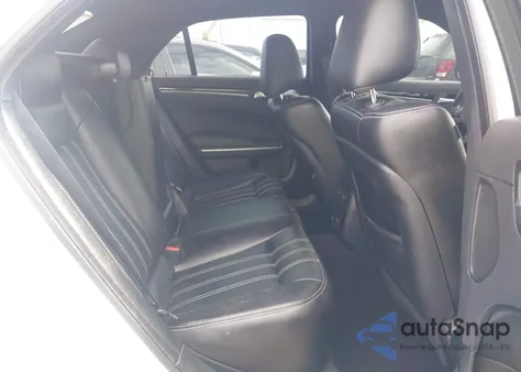 2022 Chrysler 300 S из США, поврежденный, VIN 2C3CCABT9NH193709